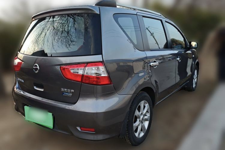 Used Nissan Livina 2015 1.6XE CVT Comfort Edition Exterior 5