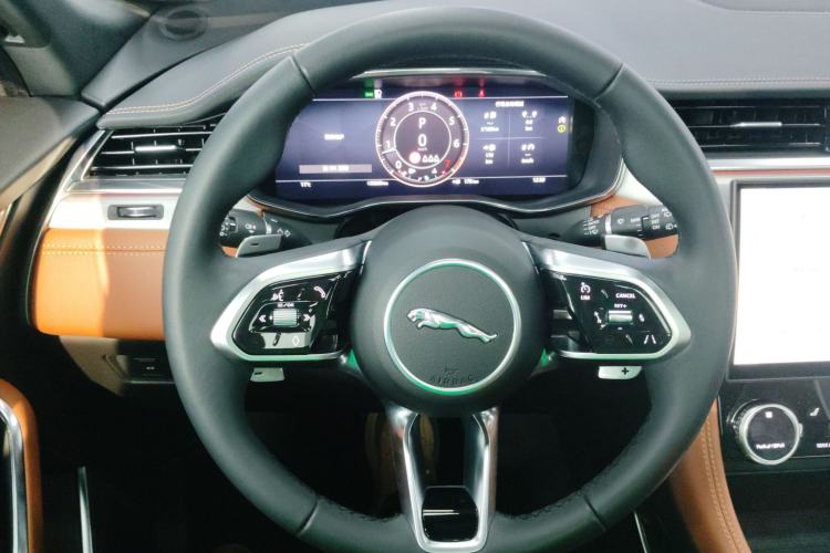 Used Jaguar F-PACE 2024 P250 R-Dynamic S
