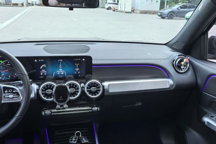 Used Mercedes-Benz GLB 2021 GLB 200 Dynamic Edition Interior 3