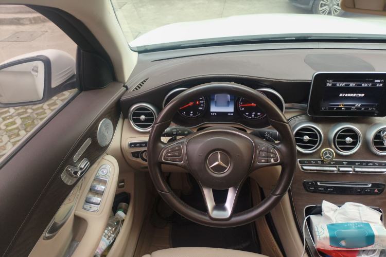 Used Mercedes-Benz GLC 2016 GLC 300 4MATIC Dynamic Model