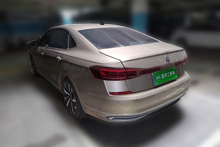 Used Volkswagen Passat 2022 330TSI Luxury Edition Rear Left 45 Deg