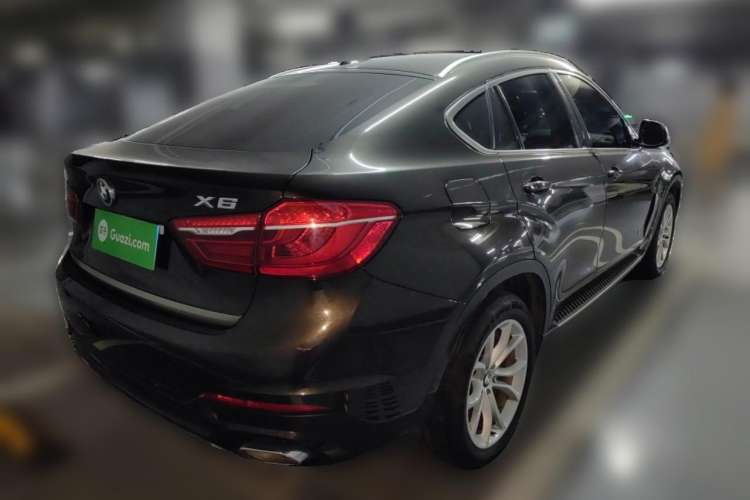 Used BMW X6 2017 xDrive35i Leading Model Rear Right 45 Deg