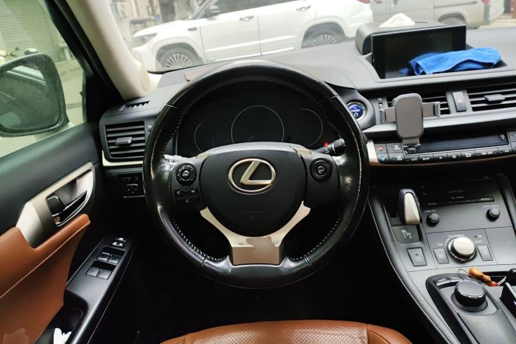 Used Lexus CT 2014 CT200h Comfort Edition Monochrome
