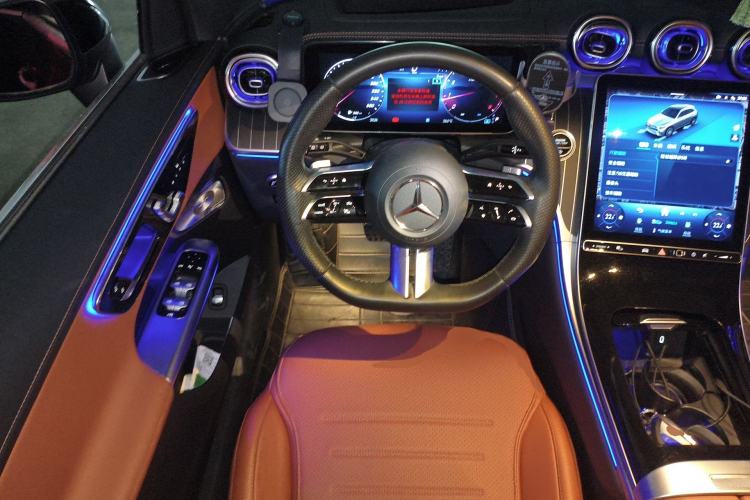 Used Mercedes-Benz GLC 2023 GLC 300 L 4MATIC Luxury 7-Seater
