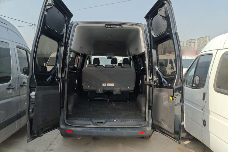 Used Ford Transit 2019 2.0T Diesel Multi-Purpose Commercial Vehicle Mid-Drive Mid-Roof 6-Seater China VI Standard
