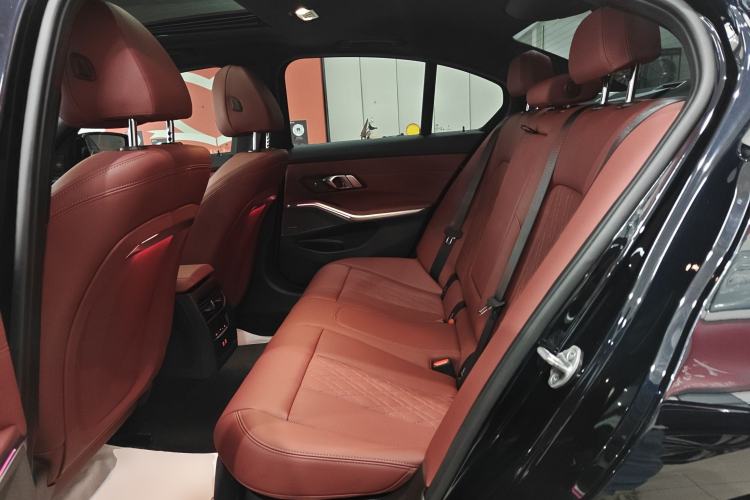 Used BMW 3 Series 2025 330i M Sport Night Edition Package Left Rear Seat