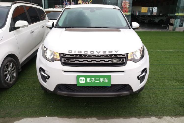 Used Land Rover Discovery Sport 2019 240 PS SE Version China VI Standard Front