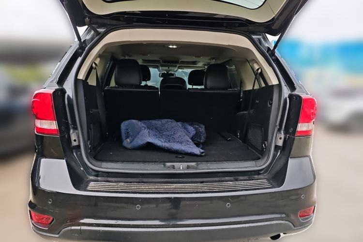 Used Fiat Freemont 2012 2.4L Luxury Edition