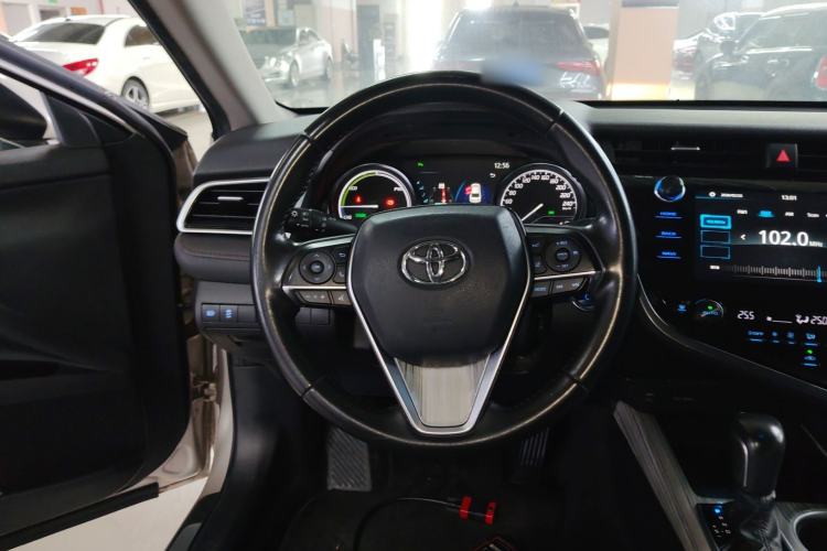 Used Toyota Camry 2019 Dual-Engine 2.5 HG Luxury Edition China VI Standard