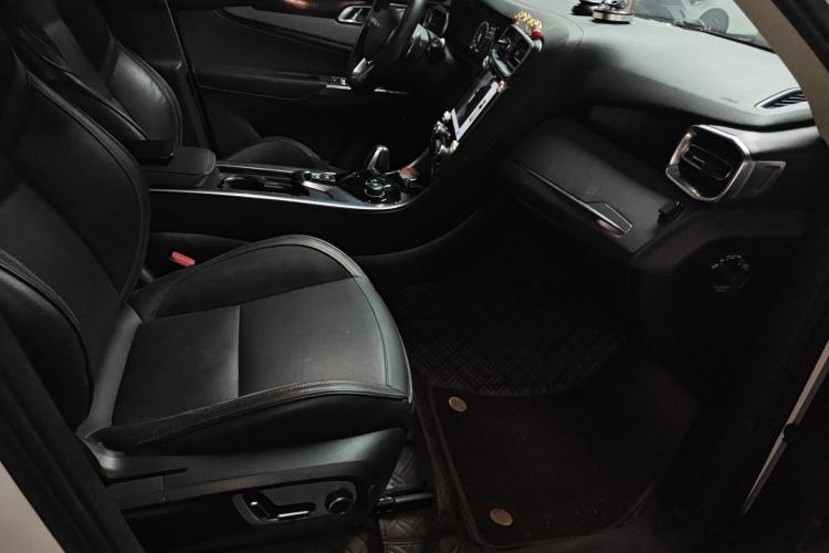 Used Lynk & Co 01 2017 2.0T Four-Wheel Drive Pro Edition Right Front Seat