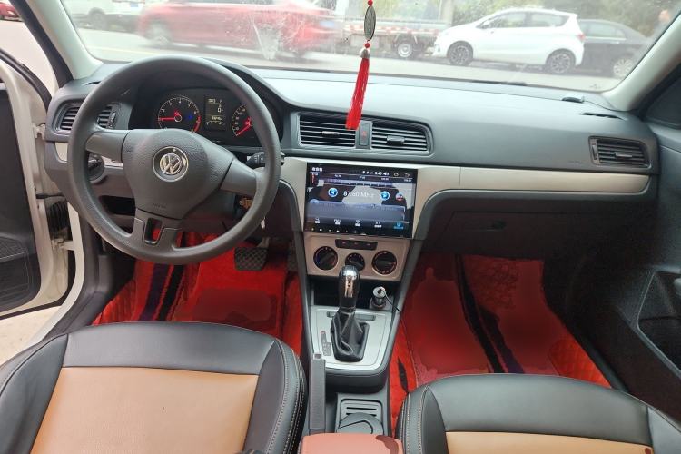 Used Volkswagen Lavida 2017 1.6L Automatic Comfort Edition
