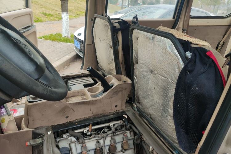 Used Wuling Rongguang 2014 1.5L S Standard Version