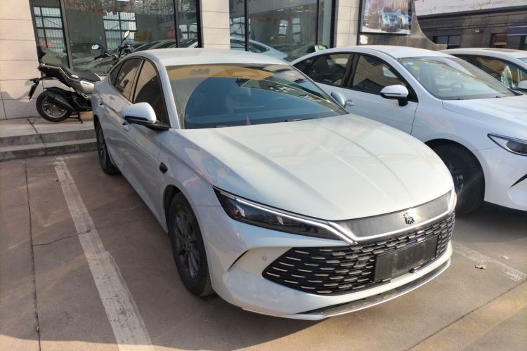 Used BYD Qin L 2025 DM-i Smart Drive 80KM Leading Model