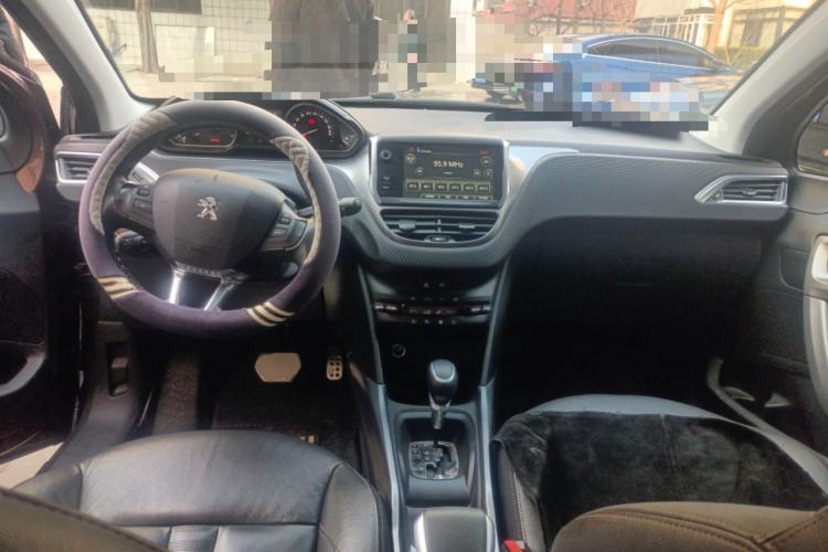 Used Peugeot 2008 2014 1.6L Automatic Excellence Edition
