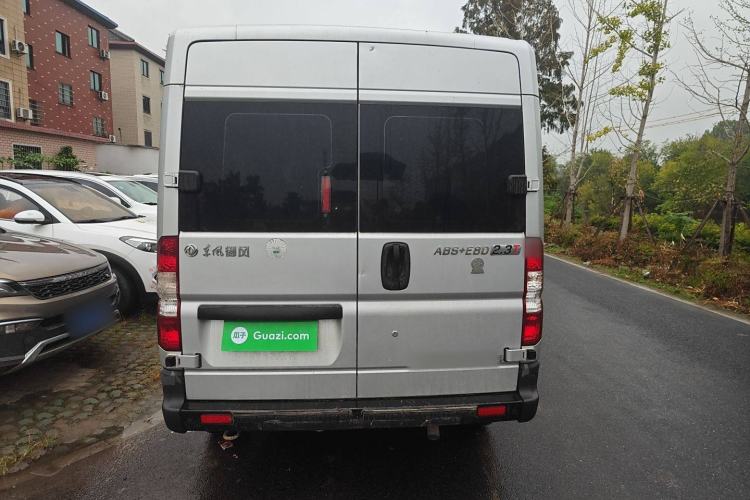 Used Dongfeng Yufeng Yufeng 2020 2.3T Economy Standard Edition Logistics Vehicle Short Wheelbase Mid-Roof Design 5-9 Seats WP2.3
