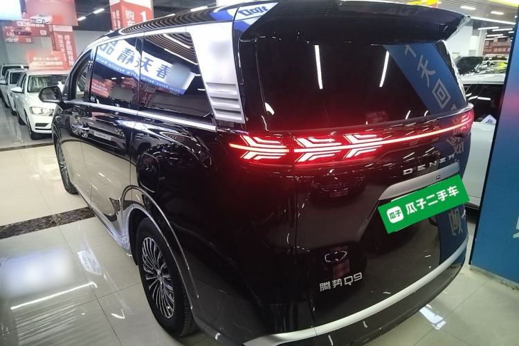 Used Denza D9 2025 DM-i Intelligent Drive 1020 Four-Wheel Drive Flagship Model