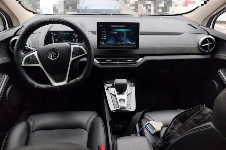 Used BYD Yuan New Energy 2019 EV535 Smart Connect Trendsetting Model
