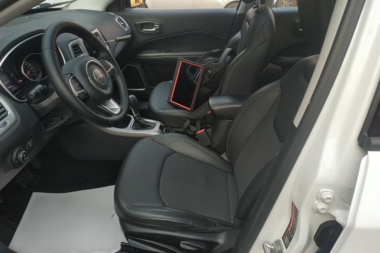 Used Jeep Compass 2019 220T Automatic Enjoyment Version
