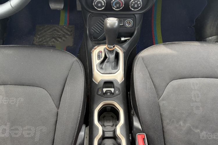 Used Jeep Renegade 2017 180T Automatic High-Energy Version