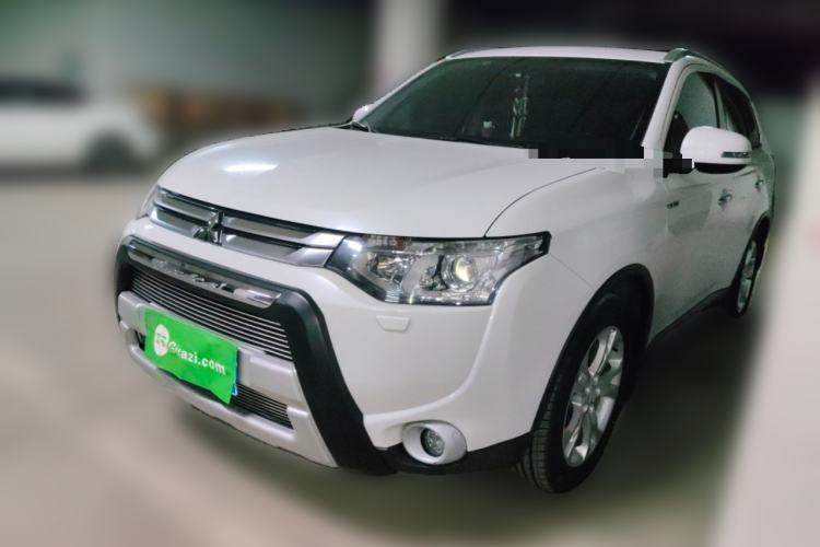 Used Mitsubishi Outlander 2014 2.4L 4x4 Deluxe Value Edition 5 Seats
