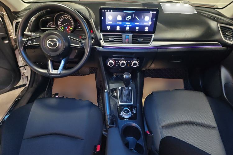 Used Mazda 3 Axela 2017 Hatchback 1.5L Automatic Comfort Model Emission Standard China V
