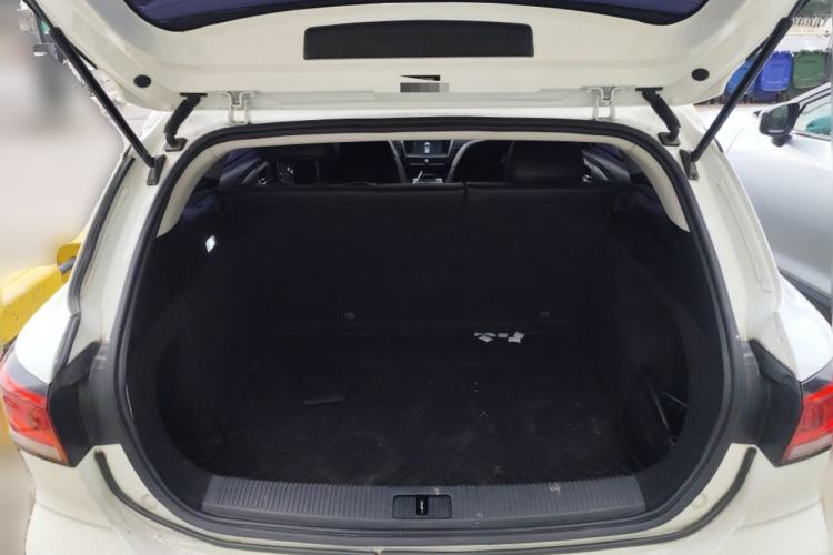 Used Roewe Ei5 2019 Smart Connect Flagship Edition
