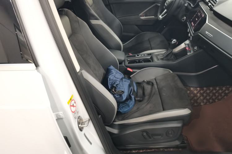 Used Audi Q3 2020 35 TFSI Ambition Dynamic Edition
