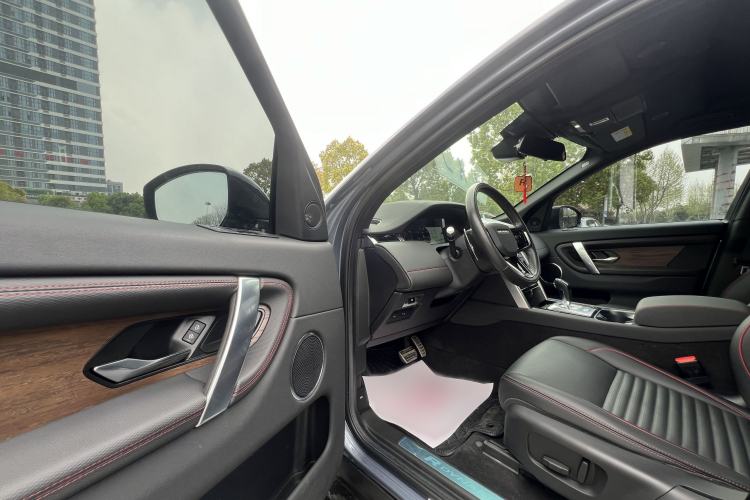 Used Land Rover Discovery Sport 2022 249 PS R-Dynamic S Performance Edition 5 Seats Left Front Seat