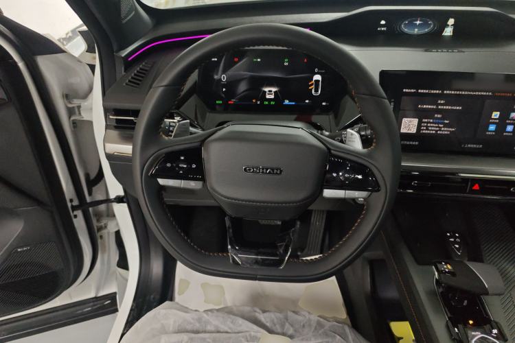 Used Oshan Z6 New Energy 2023 ZhiDian iDD 150KM Flagship PLUS Smart Parking Edition