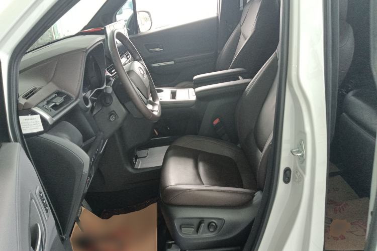 Used Toyota SIENNA 2021 2.5L Hybrid Platinum Edition Left Front Seat