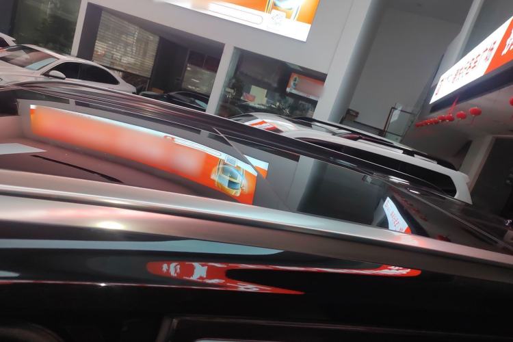 Used GAC Trumpchi GS8 2022 Linghang Series 2.0 TGDI Two-Wheel-Drive Luxury Smart Connectivity Version (7 Seats) Roof