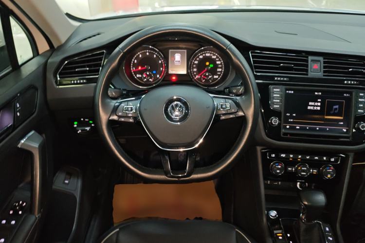 Used Volkswagen Tiguan L 2017 380TSI Automatic All-Wheel-Drive Flagship Edition
