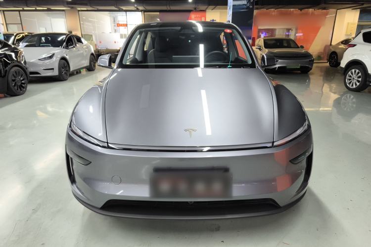 Used Tesla Model Y 2025 Rear-Wheel-Drive Version
