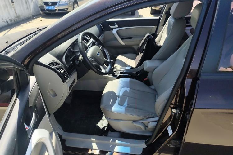 Used Geely Auto Emgrand 2016 Sedan 1.5L Manual Luxury Model Driver Seat