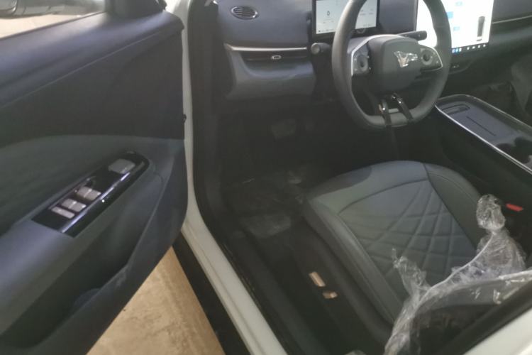 Used ARCFOX T1 2025 Model 425 PLUS
