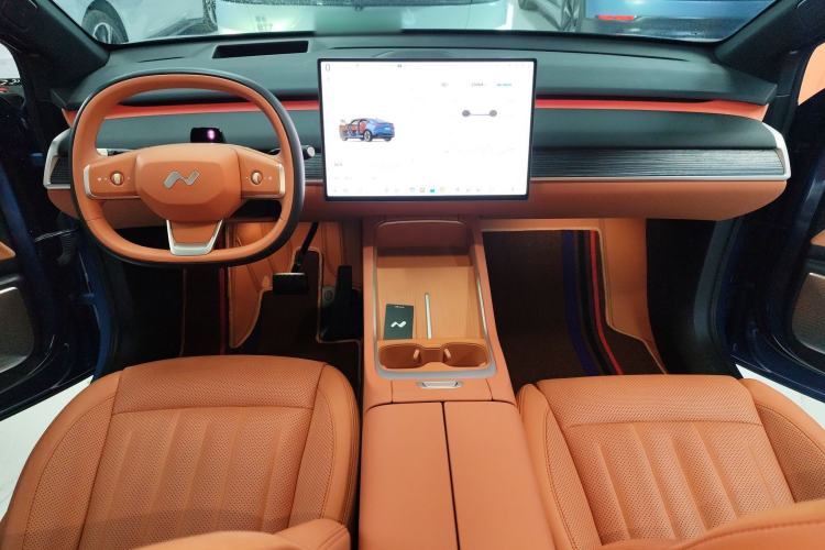 Used ONVO L60 2024 60 kWh All-Wheel Drive