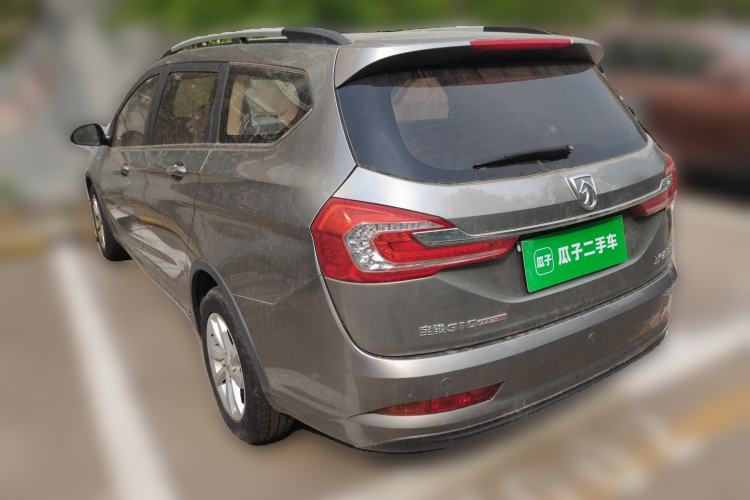 Used Baojun 310W 2017 1.5L Manual Fashion Model China V