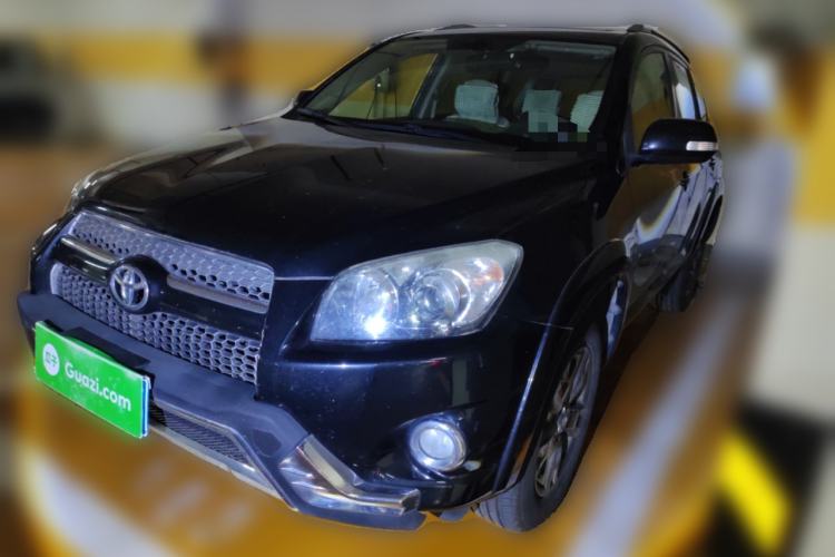 Used Toyota RAV4 2012 Luxurious Edition 2.0L Automatic All-Wheel Drive
