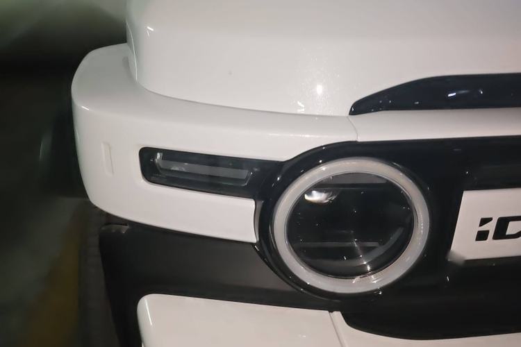 Used iCAR V23 2025 501 Four-Wheel Drive Intelligent Driving Version
