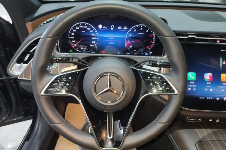 Used Mercedes-Benz E-Class 2024 Refresh E 300 L Stylish Edition
