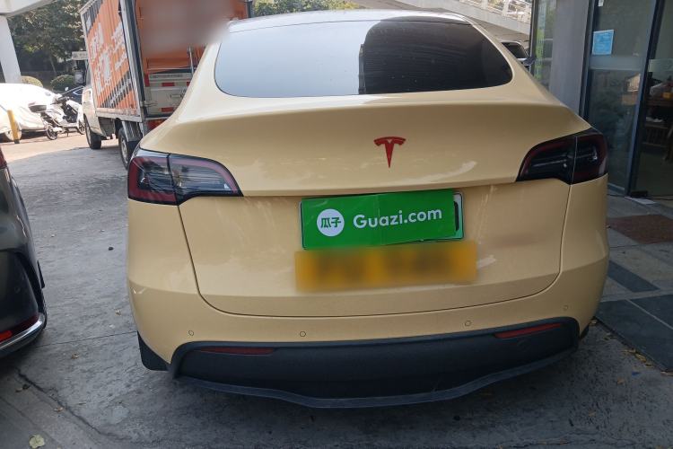 Used Tesla Model Y 2022 Long-Range All-Wheel-Drive Version