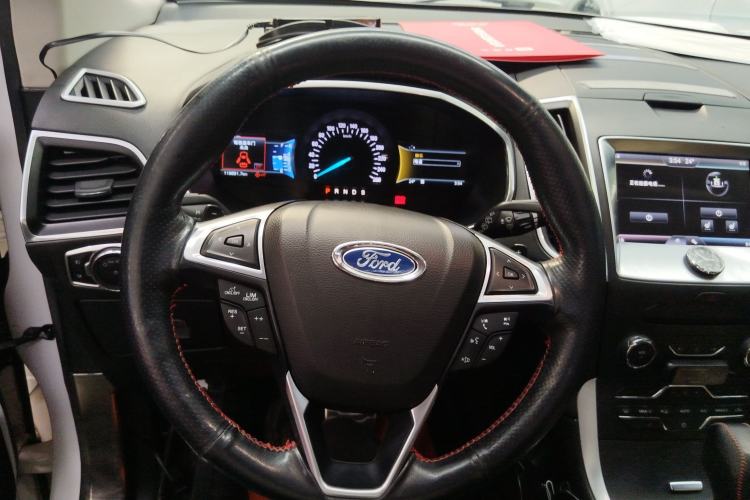 Used Ford Edge 2015 2.0T GTDi Two-Wheel-Drive High-Line Version