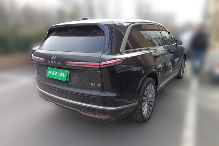 Used ONVO Luxeed L90 2025 Model—Ultra Six-Seater Version
