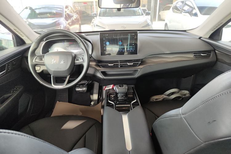 Used Hongqi E-QM5 2022 431 km Charge & Enjoy Edition Center Console