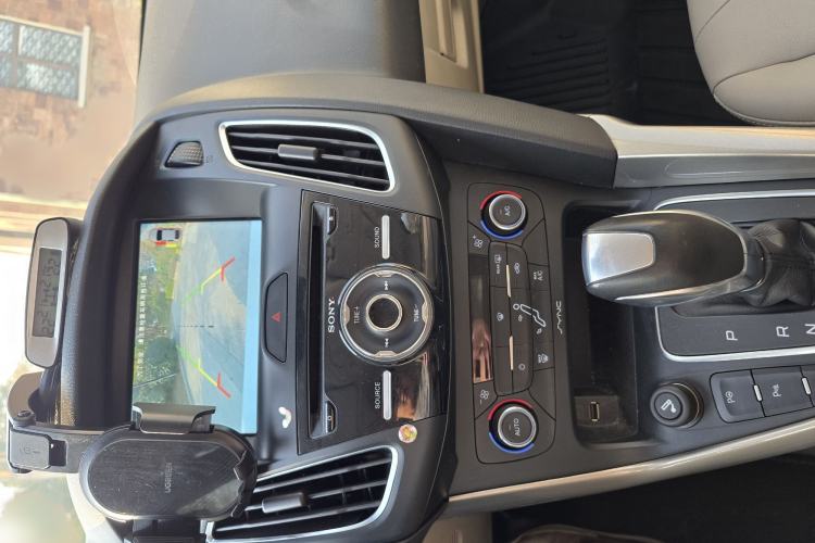 Used Ford Focus 2015 Sedan EcoBoost 180 Automatic Flagship Model