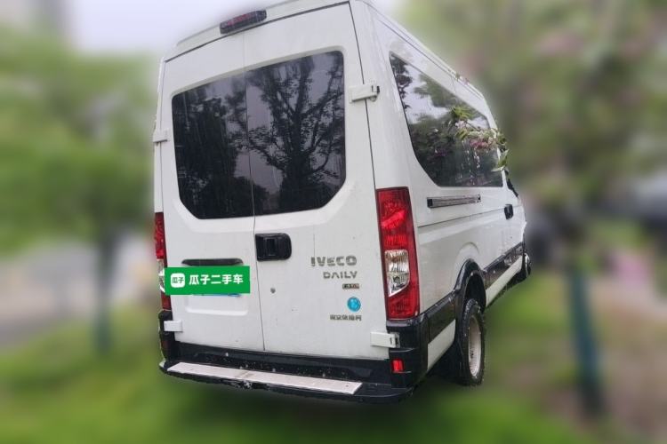 Used Iveco Eurocargo 2021 2.0T Manual Super-Rui Short Wheelbase Low-Roof Side-Hinged Door F1A Rear Right 45 Deg