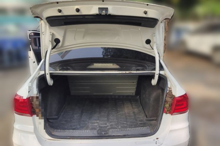 Used Volkswagen Santana 2016 1.6L Automatic Fashion Edition
