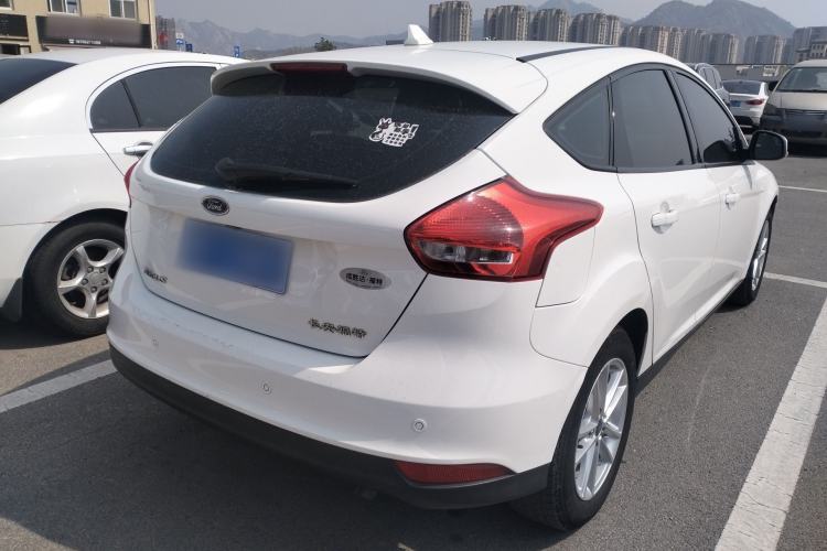 Used Ford Focus 2018 Hatchback Classic 1.6L Automatic Trendy SmartDrive Edition