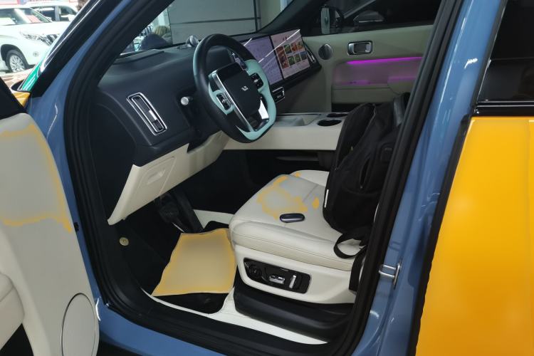 Used Li Auto L8 2023 Air model