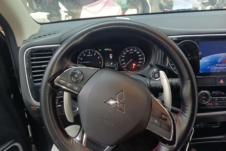 Used Mitsubishi Outlander 2018 2.4L 4x4 Elite Edition 5 Seats